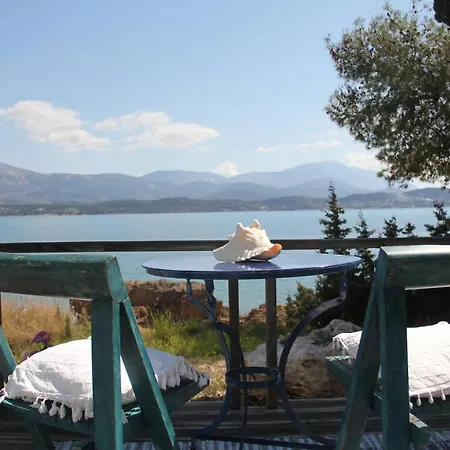 Alekos Houses-romance Lixouri