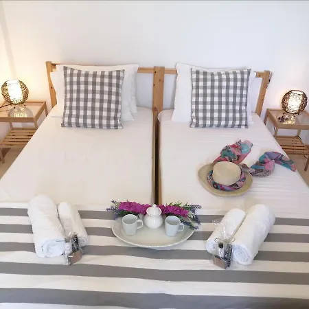 Alekos Houses-romance Lixouri